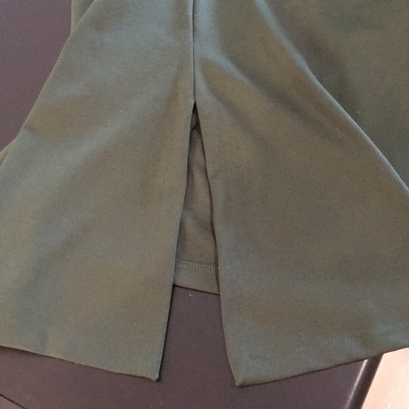 Forest Green Tunic with Faux Leather Collar - Picture 5 of 11